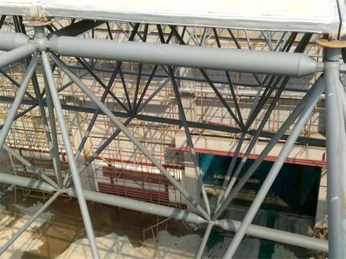 新疆公安局网架天基板屋面